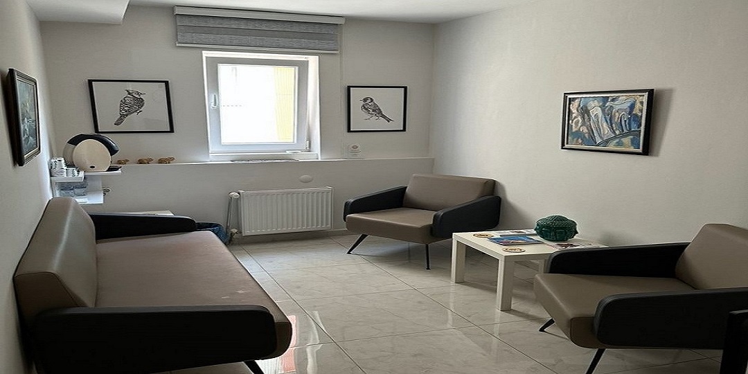 Bekleme Odası 2